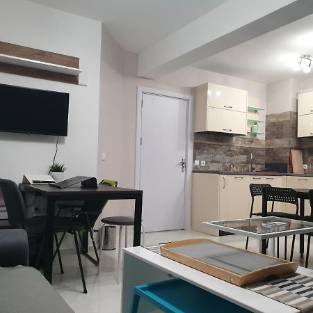 New The Twins Varna Two-Bedroom, Apt 5 At 15 Tsani Ginchev Street, Floor 3 Екстер'єр фото