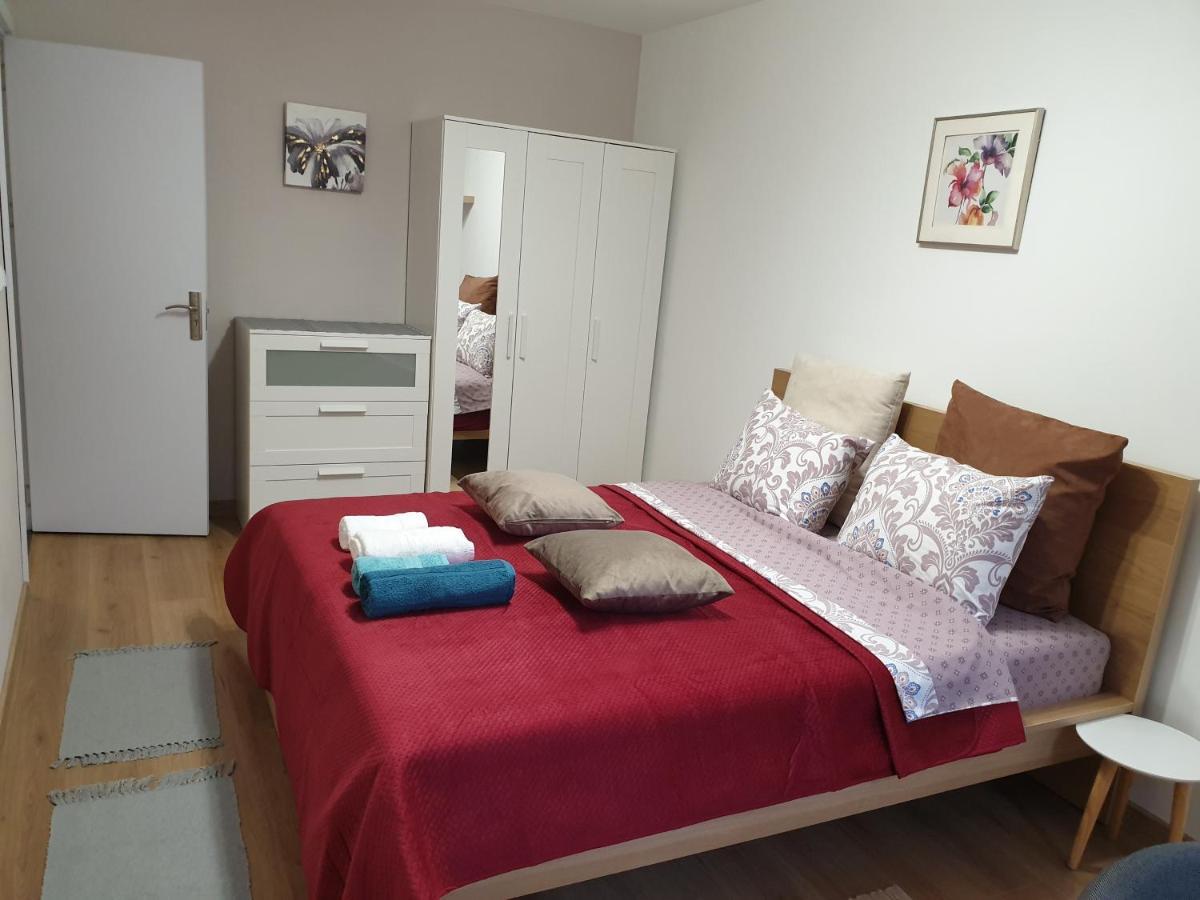 New The Twins Varna Two-Bedroom, Apt 5 At 15 Tsani Ginchev Street, Floor 3 Екстер'єр фото