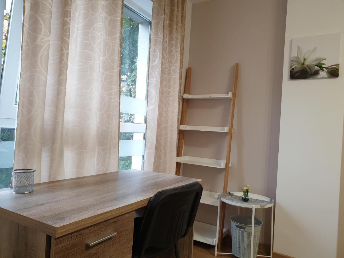 New The Twins Varna Two-Bedroom, Apt 5 At 15 Tsani Ginchev Street, Floor 3 Екстер'єр фото