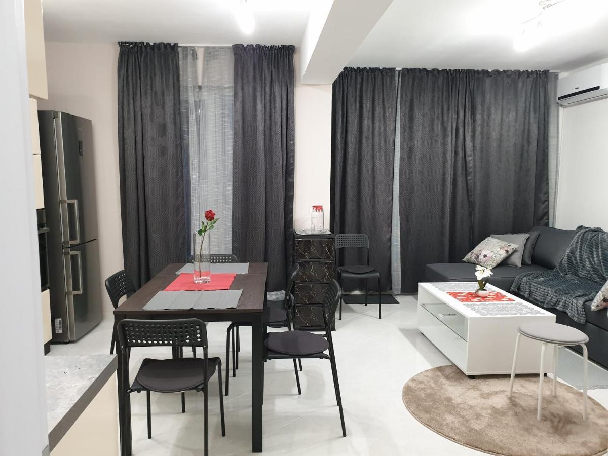 New The Twins Varna Two-Bedroom, Apt 5 At 15 Tsani Ginchev Street, Floor 3 Екстер'єр фото