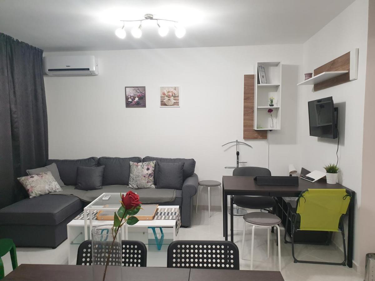 New The Twins Varna Two-Bedroom, Apt 5 At 15 Tsani Ginchev Street, Floor 3 Екстер'єр фото