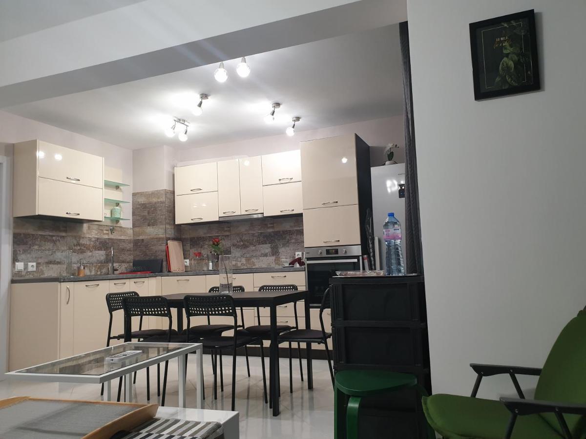 New The Twins Varna Two-Bedroom, Apt 5 At 15 Tsani Ginchev Street, Floor 3 Екстер'єр фото