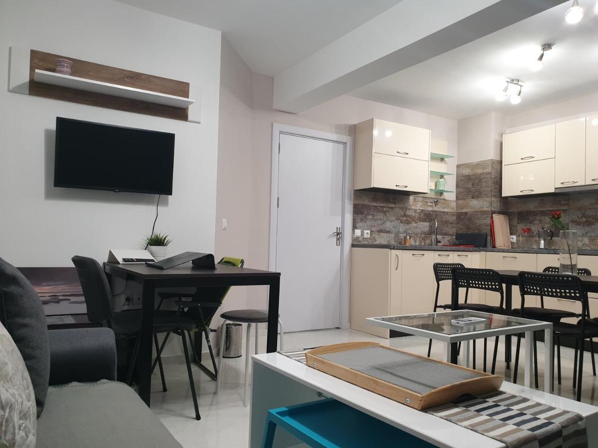 New The Twins Varna Two-Bedroom, Apt 5 At 15 Tsani Ginchev Street, Floor 3 Екстер'єр фото