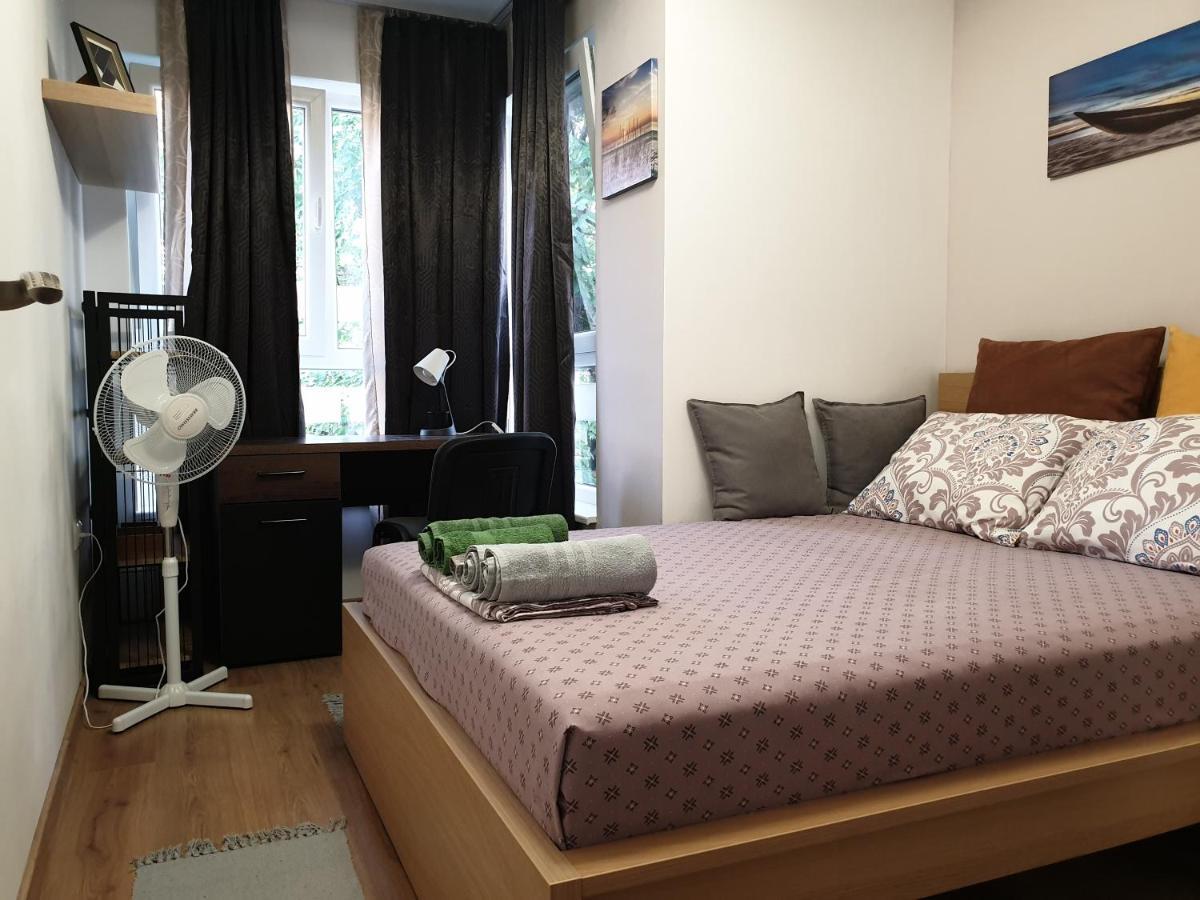 New The Twins Varna Two-Bedroom, Apt 5 At 15 Tsani Ginchev Street, Floor 3 Екстер'єр фото