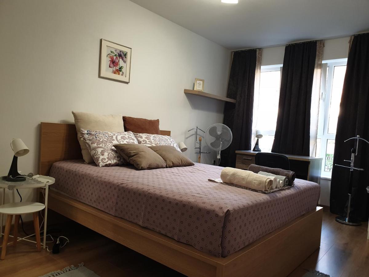 New The Twins Varna Two-Bedroom, Apt 5 At 15 Tsani Ginchev Street, Floor 3 Екстер'єр фото
